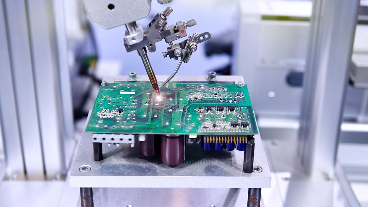Automated PCBA Soldering Process in eWEAT HiFi/Digital Music Player Manufacturing - eweat.com