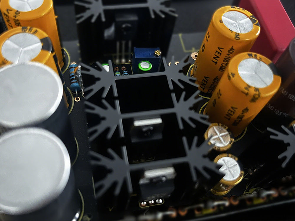 High - quality electronic components inside eweat.com's HiFi music player for superior audio performance