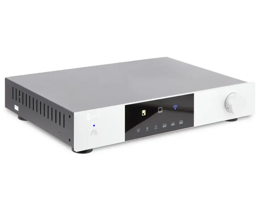 The brand name "EWEAT" is shown on the audio device in the picture.